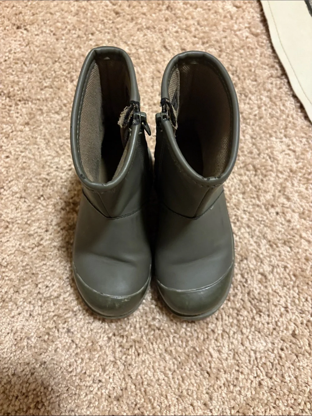 Zara toddler Olive Green Zip-Up Rain Boots